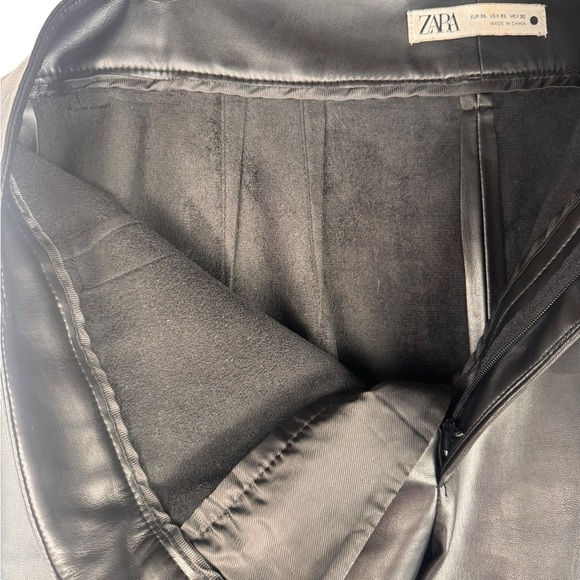 Zara High Rise Faux Leather Pants Black Size XL Straight Leg Front leg Seam - Picture 9 of 9